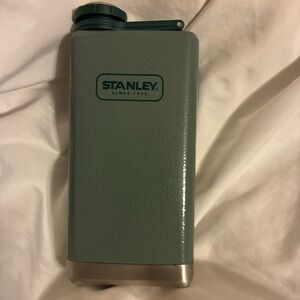 Stanley Green Flask with Silver Base